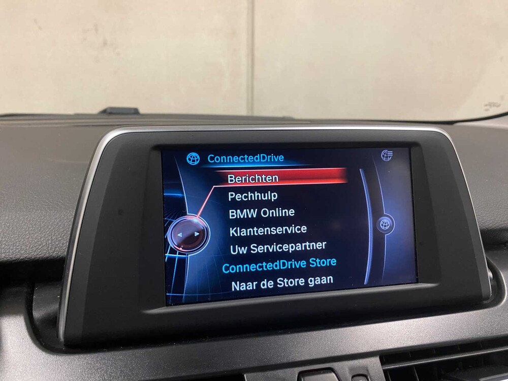 BMW 218d Gran Tourer Centennial Executive Sport Line 7p 2-serie -Automaat- 150pk 2016 (Origineel-NL), JV-404-X