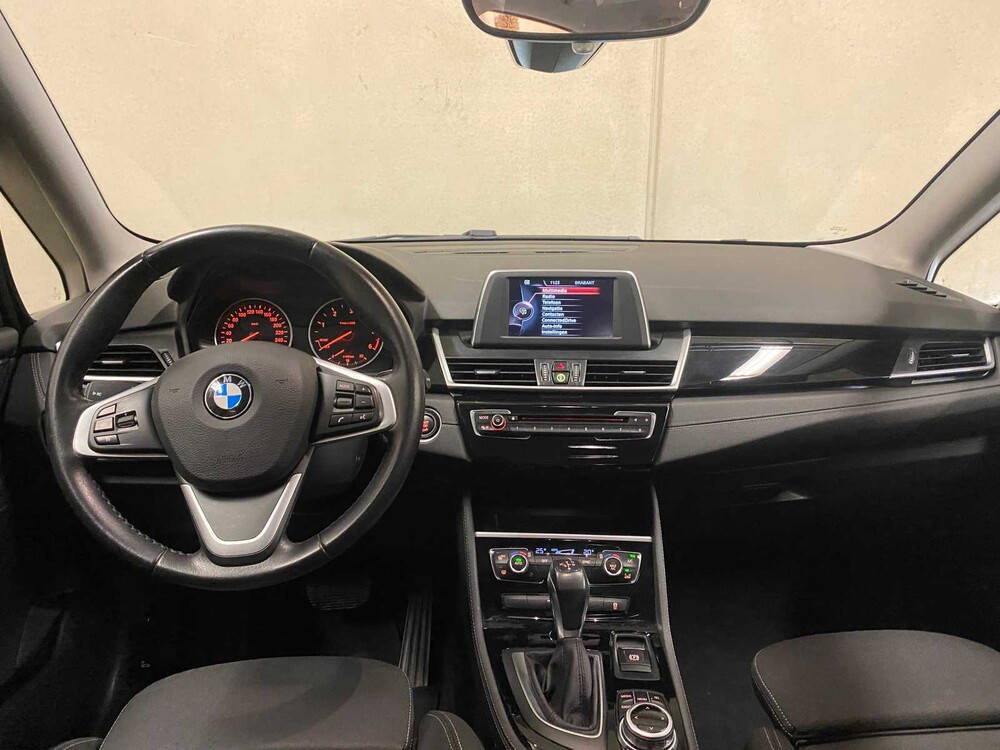 BMW 218d Gran Tourer Centennial Executive Sport Line 7p 2-serie -Automaat- 150pk 2016 (Origineel-NL), JV-404-X