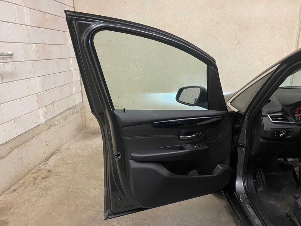 BMW 218d Gran Tourer Centennial Executive Sport Line 7p 2-serie -Automaat- 150pk 2016 (Origineel-NL), JV-404-X