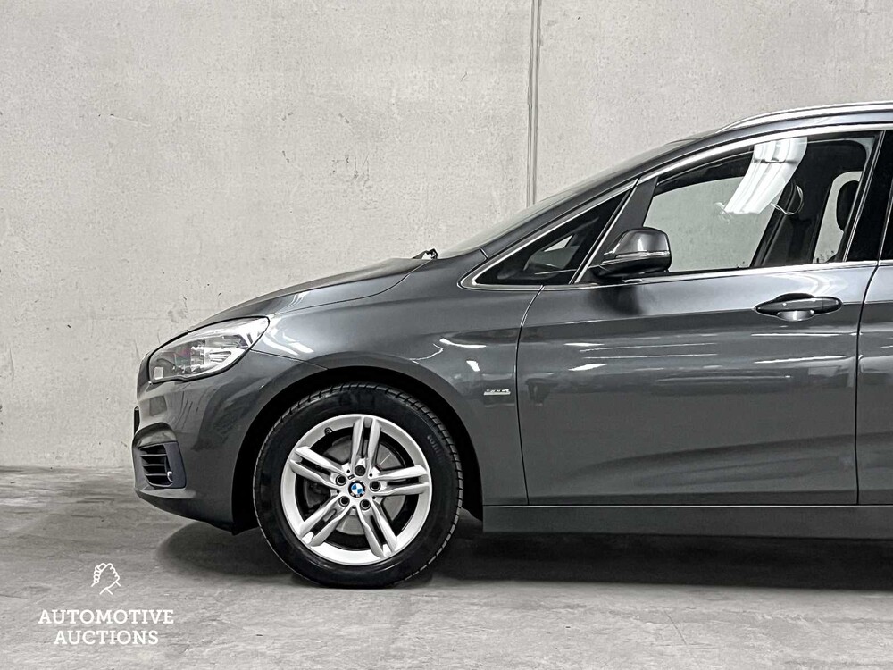 BMW 218d Gran Tourer Centennial Executive Sport Line 7p 2-serie -Automaat- 150pk 2016 (Origineel-NL), JV-404-X