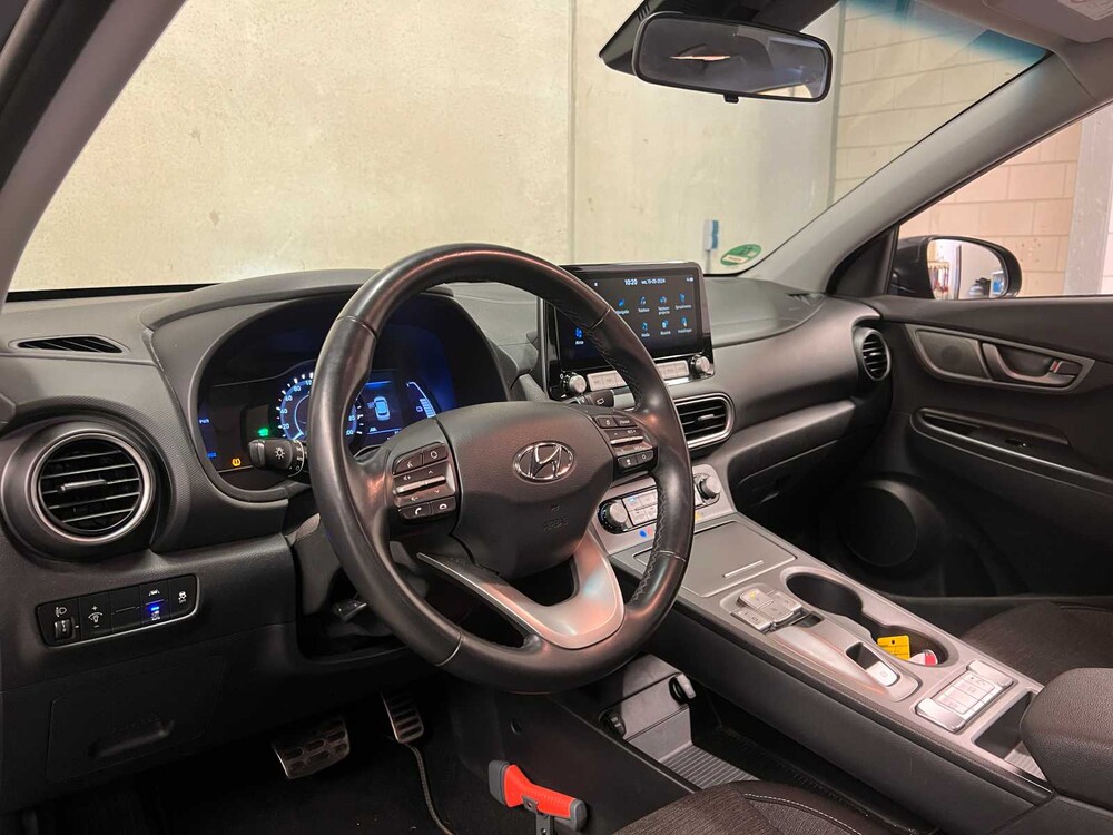 Hyundai Kona EV Comfort 64 kWh 204PS 2020 (Original-NL & 1. Besitzer), J-122-DP