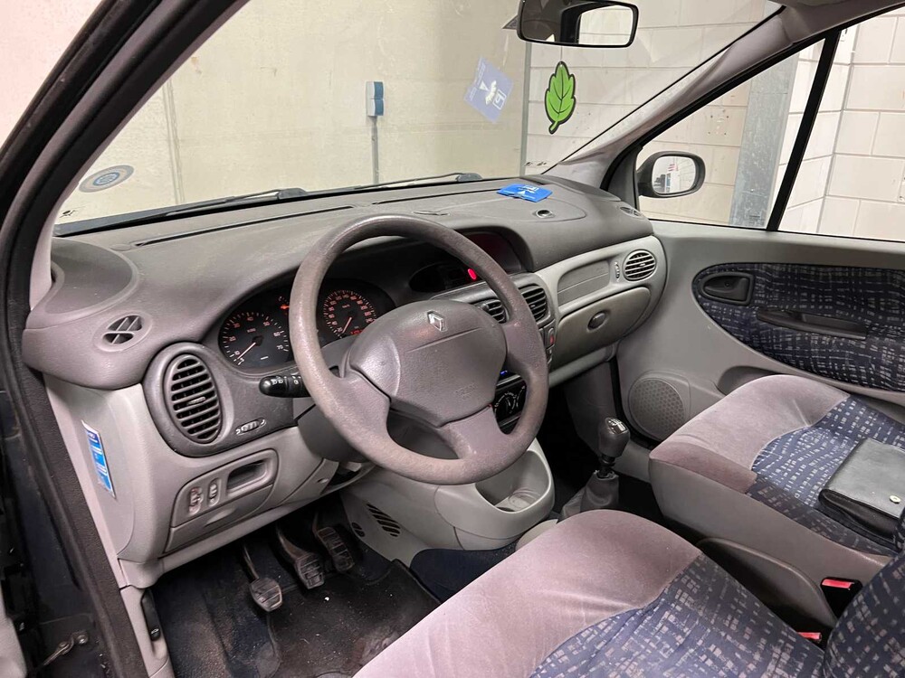 Renault Scénic 1.4-16V Air 95pk 2001 (Origineel-NL), 42-HH-GZ