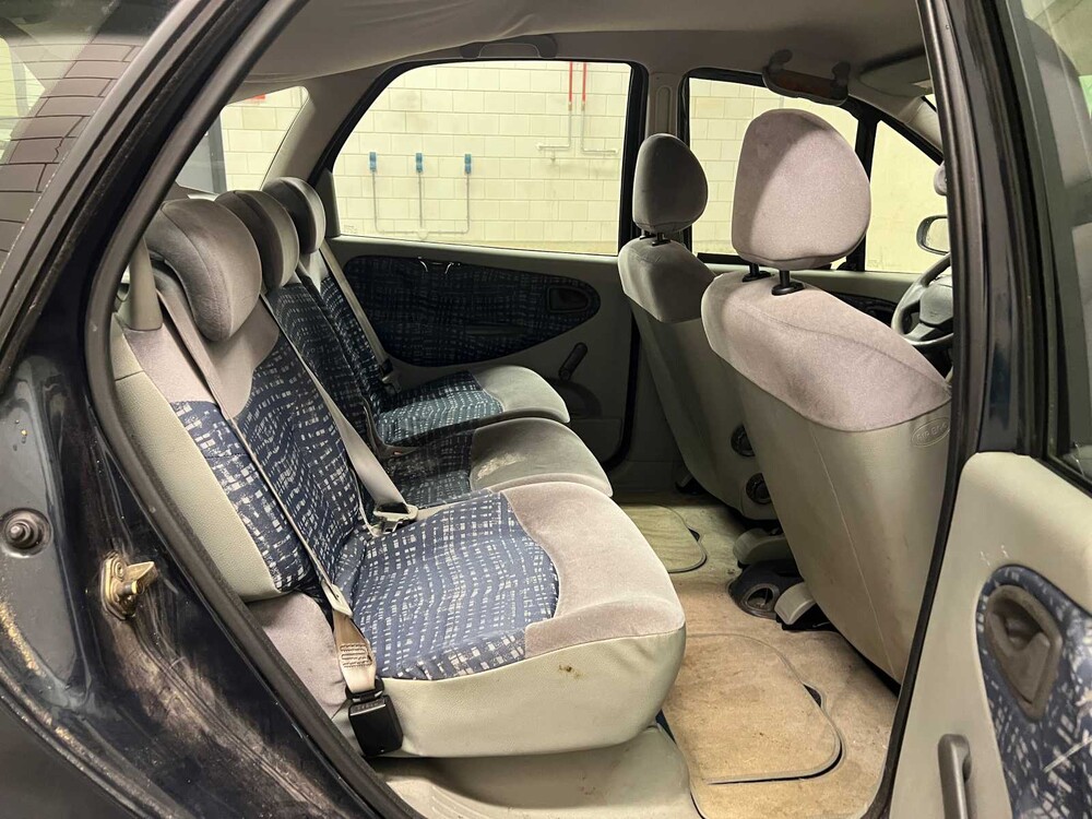 Renault Scénic 1.4-16V Air 95pk 2001 (Origineel-NL), 42-HH-GZ