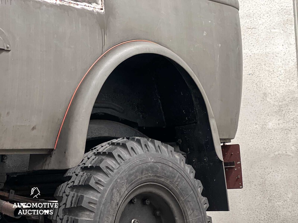 Renault Goélette 1.400kg FOODTRUCK Oldtimer MILITARY MEDIC TRUCK L4-engine 1954