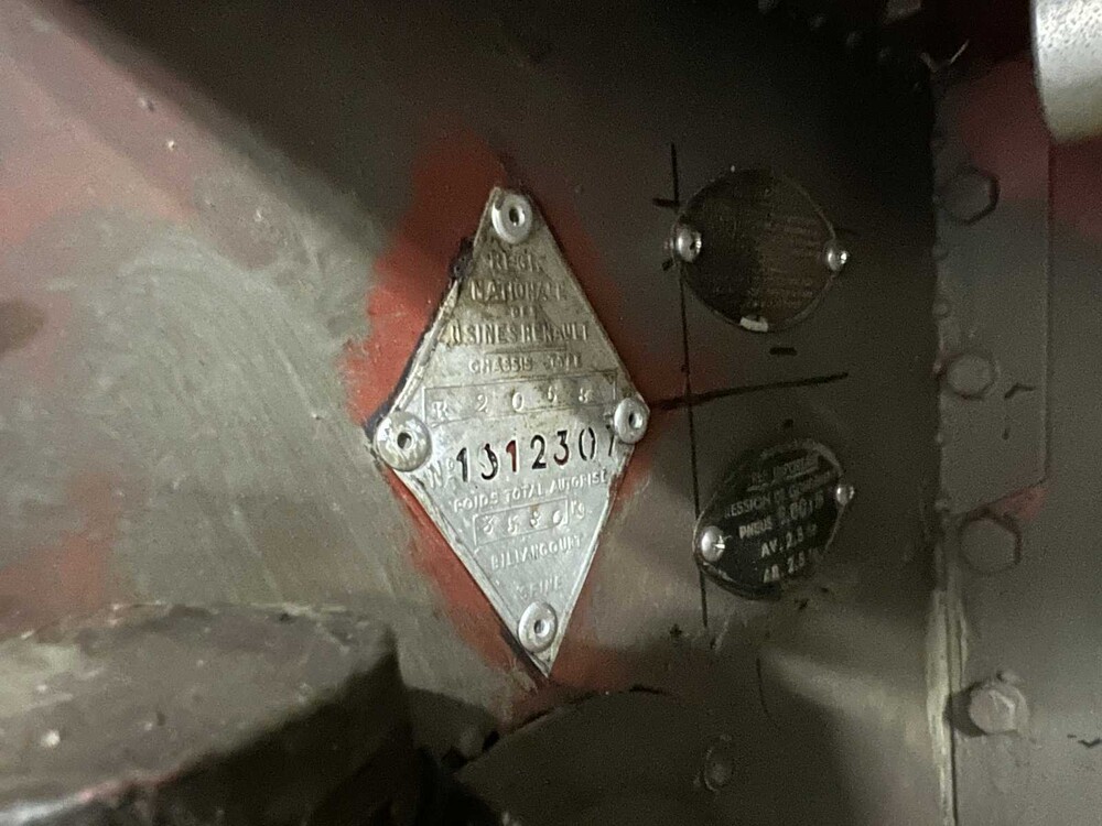 Renault Goélette 1.400kg FOODTRUCK Oldtimer MILITARY MEDIC TRUCK L4-engine 1954