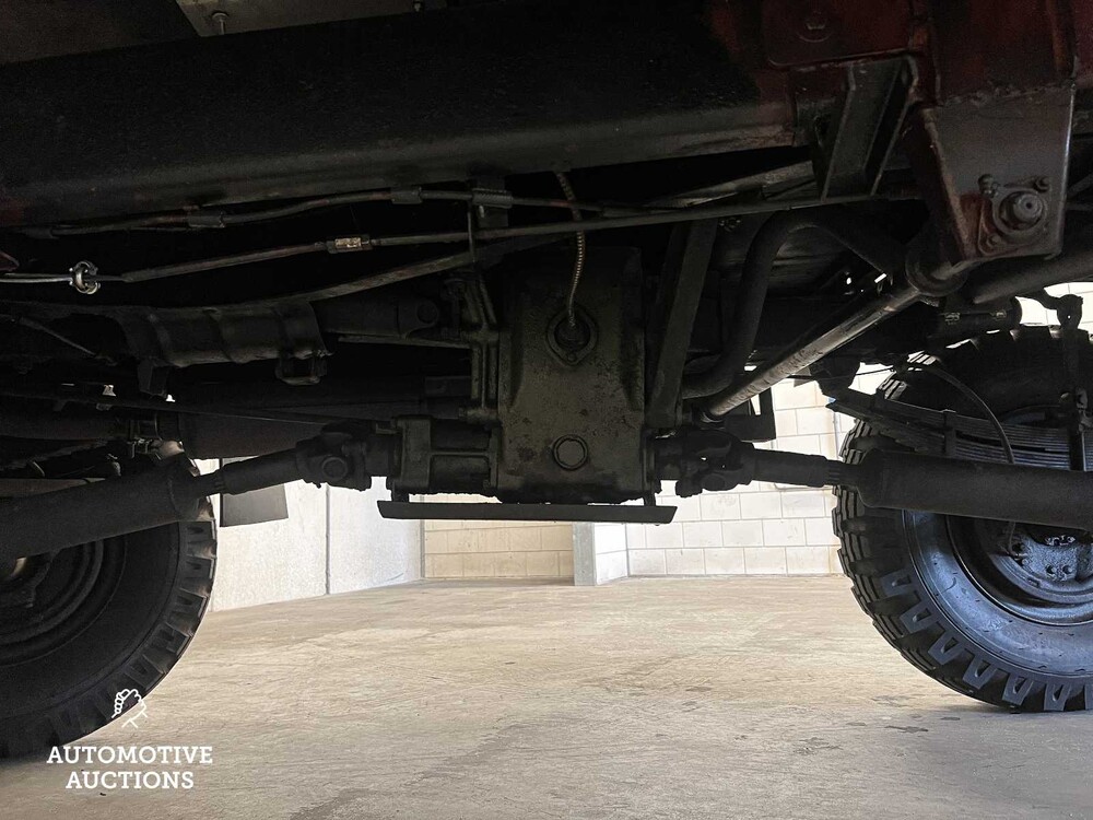 Renault Goélette 1.400kg FOODTRUCK Oldtimer MILITARY MEDIC TRUCK L4-engine 1954