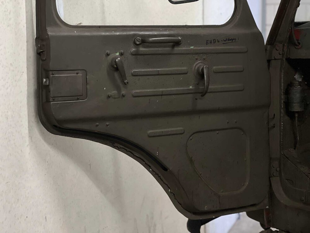 Renault Goélette 1.400kg FOODTRUCK Oldtimer MILITARY MEDIC TRUCK L4-engine 1954