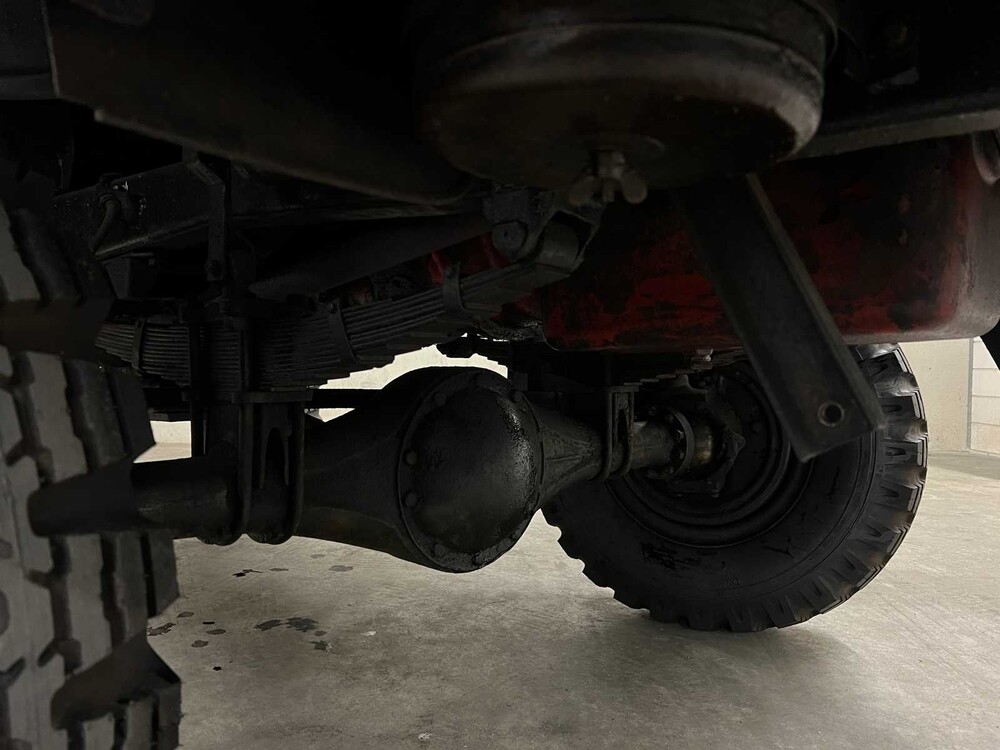 Renault Goélette 1.400kg FOODTRUCK Oldtimer MILITARY MEDIC TRUCK L4-engine 1954