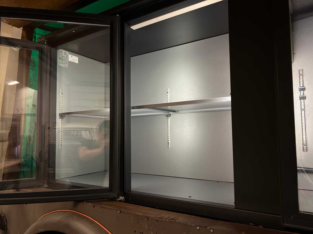 Renault Goélette 1.400kg FOODTRUCK Oldtimer MILITARY MEDIC TRUCK L4-engine 1954