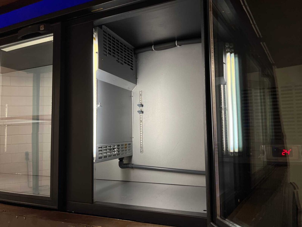 Renault Goélette 1.400kg FOODTRUCK Oldtimer MILITARY MEDIC TRUCK L4-engine 1954