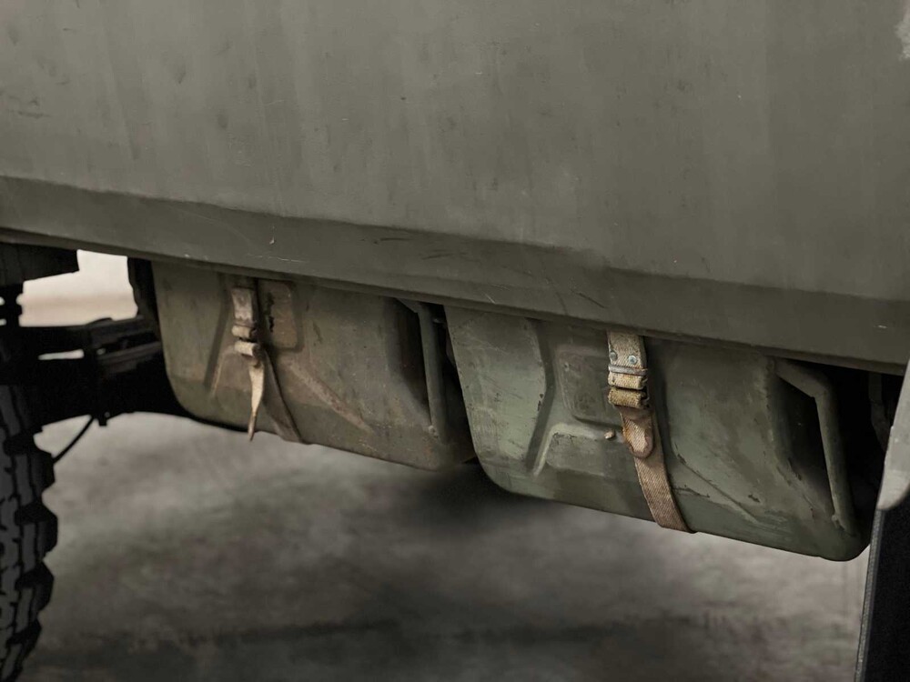 Renault Goélette 1.400kg FOODTRUCK Oldtimer MILITARY MEDIC TRUCK L4-engine 1954