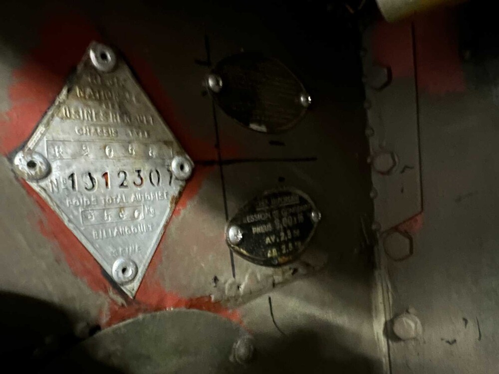 Renault Goélette 1.400kg FOODTRUCK Oldtimer MILITARY MEDIC TRUCK L4-engine 1954