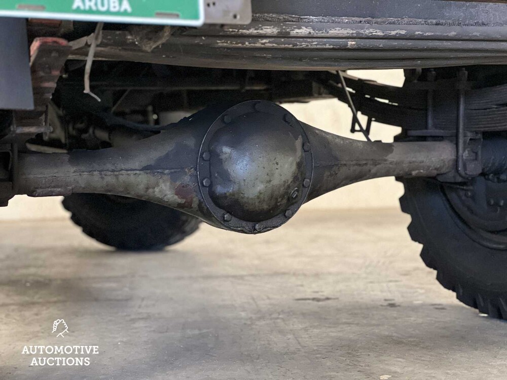 Renault Goélette 1.400kg FOODTRUCK Oldtimer MILITARY MEDIC TRUCK L4-engine 1954