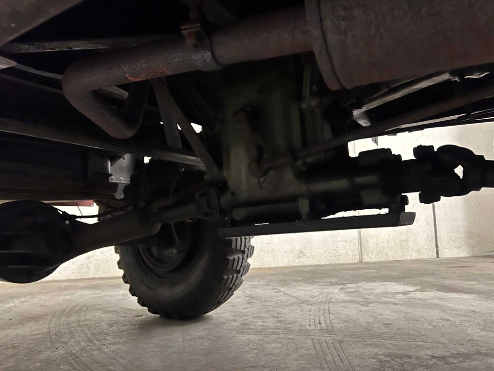 Renault Goélette 1.400kg FOODTRUCK Oldtimer MILITARY MEDIC TRUCK L4-engine 1954