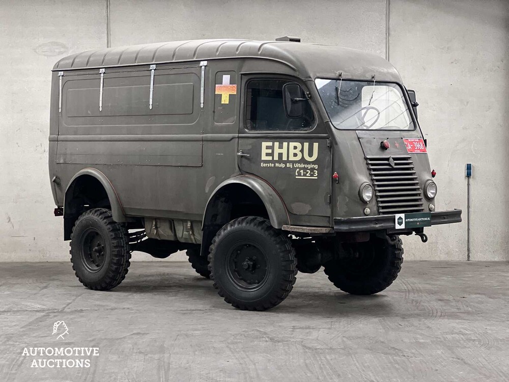 Renault Goélette 1.400kg FOODTRUCK Oldtimer MILITARY MEDIC TRUCK L4-engine 1954