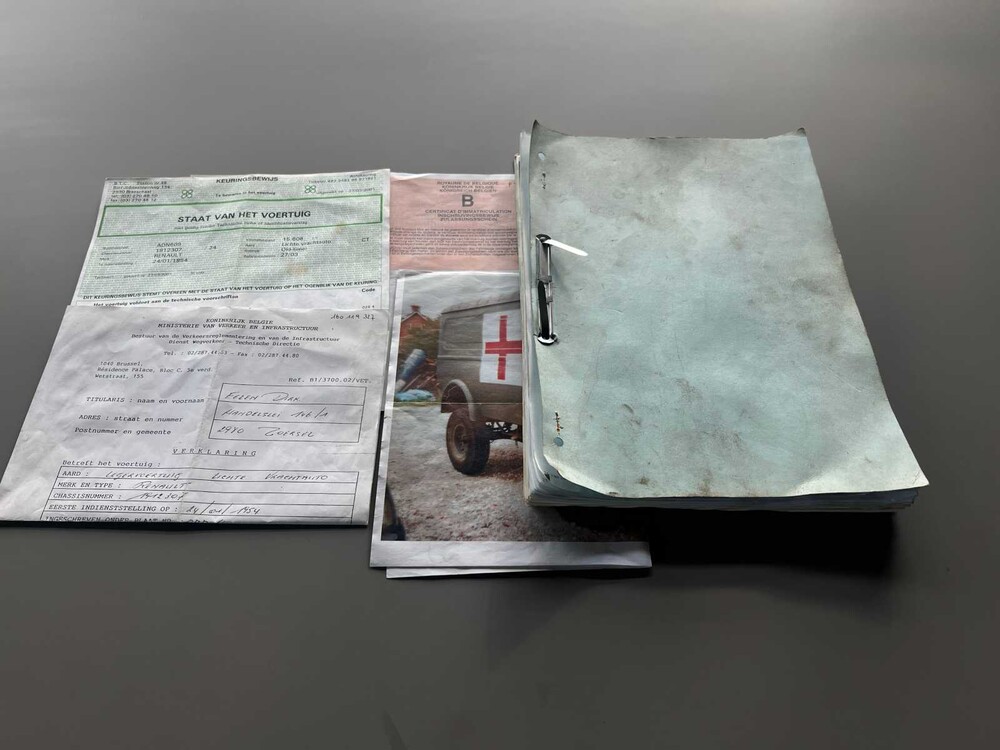 Renault Goélette 1.400kg FOODTRUCK Oldtimer MILITARY MEDIC TRUCK L4-engine 1954