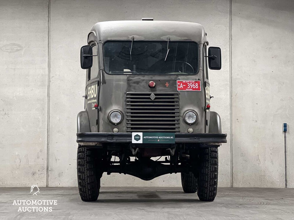 Renault Goélette 1.400kg FOODTRUCK Oldtimer MILITARY MEDIC TRUCK L4-engine 1954