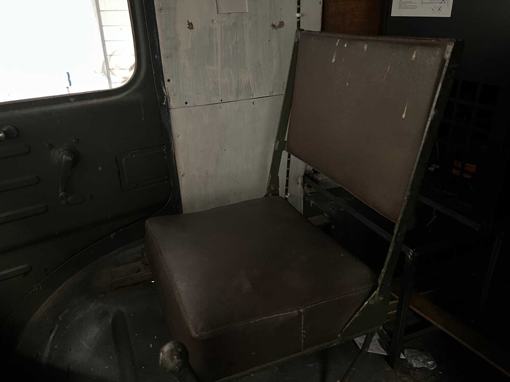 Renault Goélette 1.400kg FOODTRUCK Oldtimer MILITARY MEDIC TRUCK L4-engine 1954