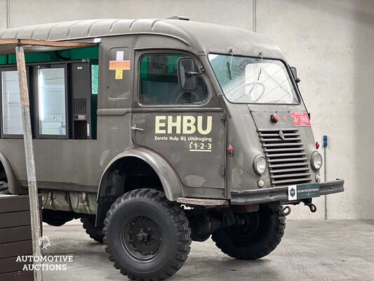 Renault Goélette 1.400kg FOOD TRUCK Oldtimer MILITARY MEDIC TRUCK L4-Motor 1954