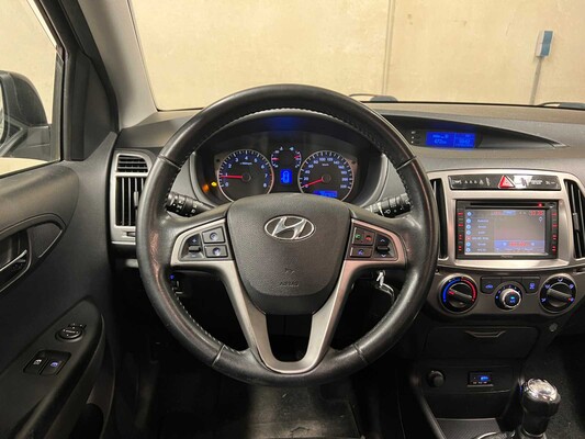 Hyundai i20 1.2i i-Deal 86pk 2014 (Origineel-NL), 6-SBV-67