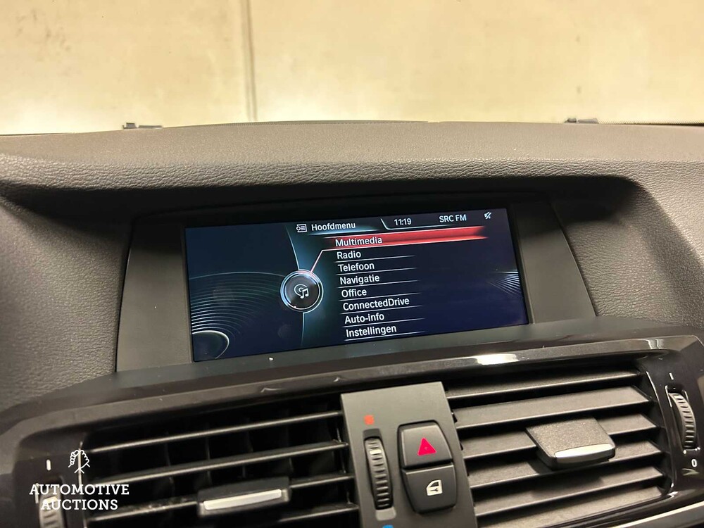 BMW X3 xDrive28i High Executive M-Sport 245pk 2014 (ORIGINEEL-NL), 3-TKL-82