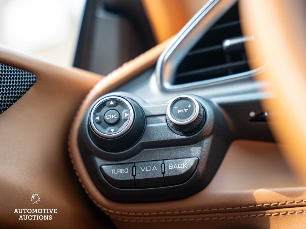 Ferrari 488 3.9 V8 GTB HELE 668PS 2016