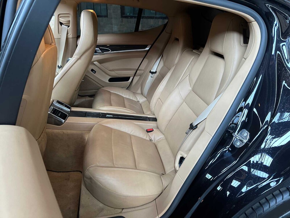 Porsche Panamera Hybrid 3.0 V6 380pk 2011 8-speed