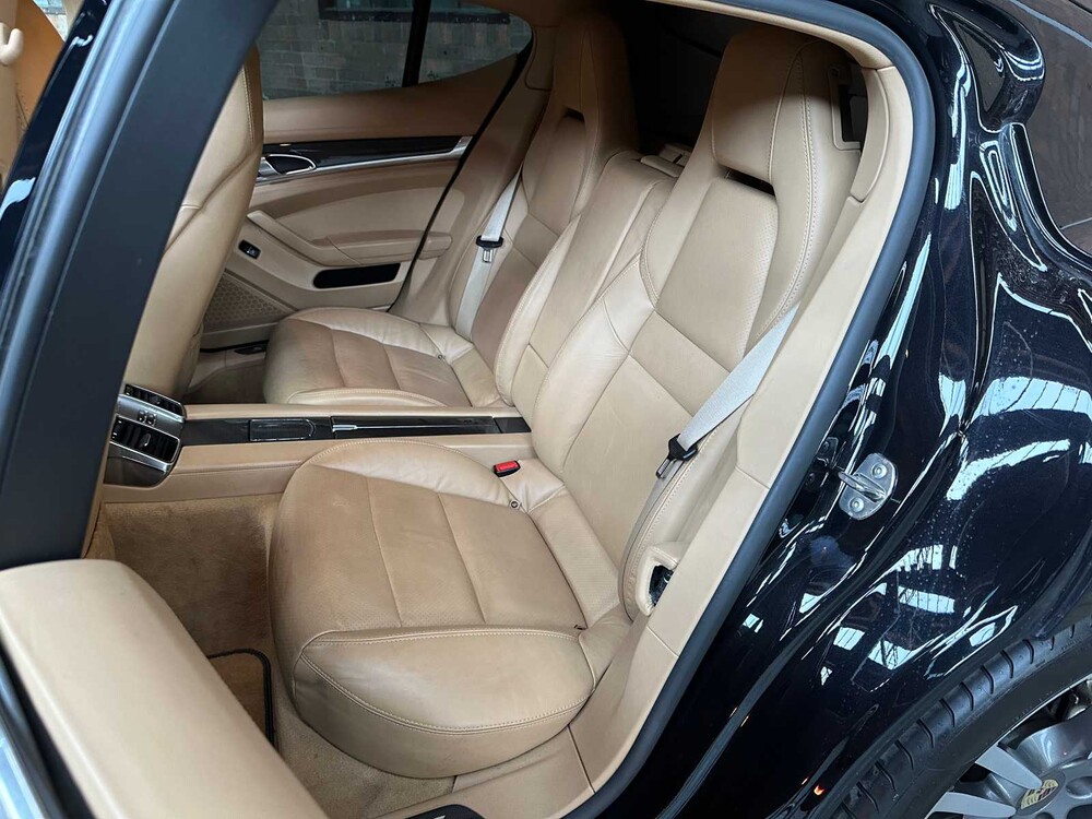 Porsche Panamera Hybrid 3.0 V6 380pk 2011 8-speed