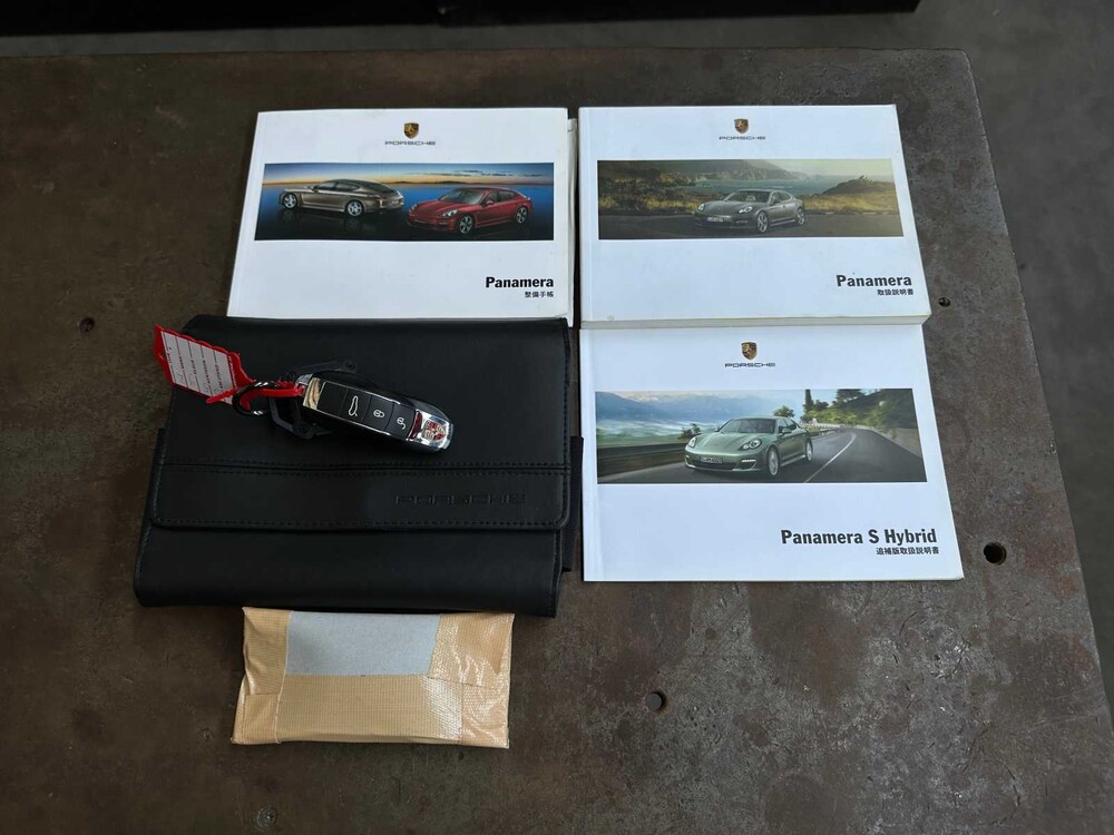 Porsche Panamera Hybrid 3.0 V6 380pk 2011 8-speed