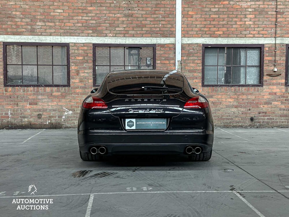 Porsche Panamera Hybrid 3.0 V6 380pk 2011 8-speed