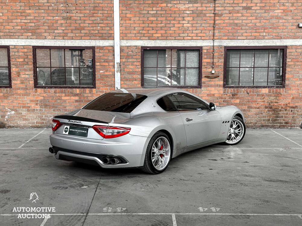 Maserati GranTurismo 4.2 V8 405hp 2008 youngtimer