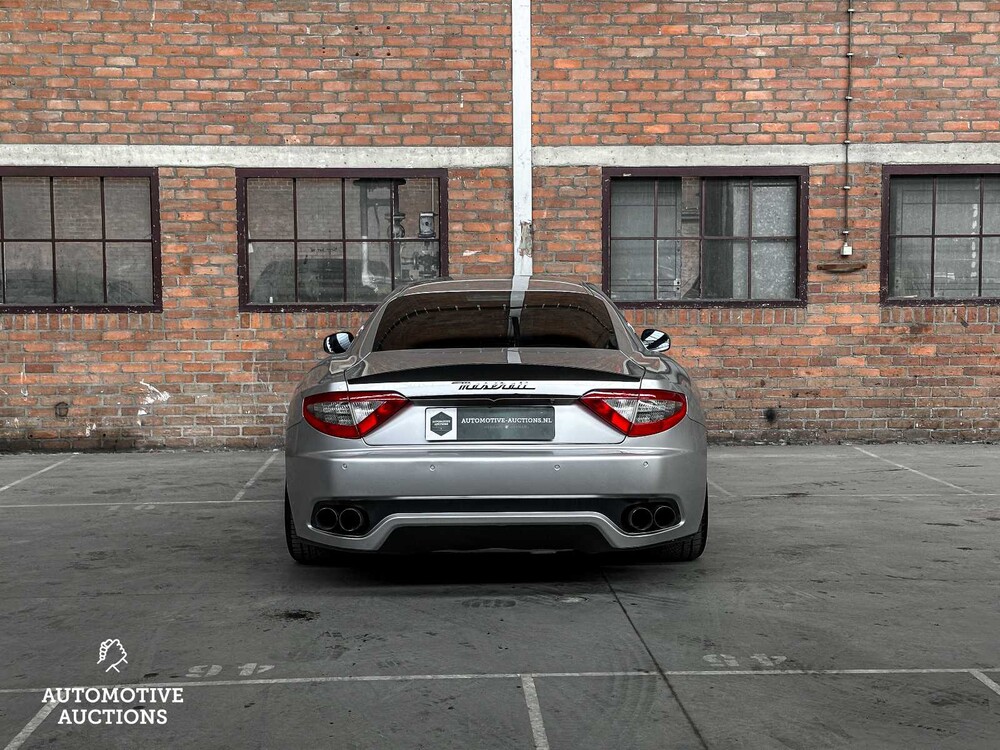 Maserati GranTurismo 4.2 V8 405hp 2008 youngtimer