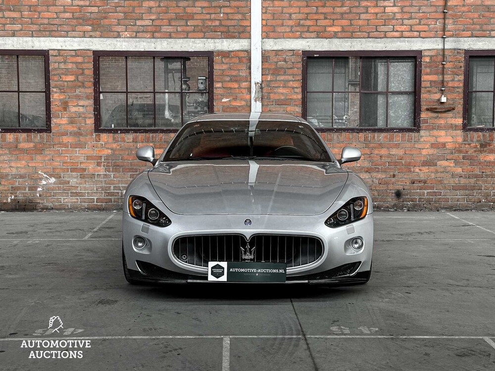 Maserati GranTurismo 4.2 V8 405hp 2008 youngtimer