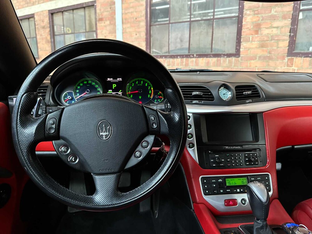 Maserati GranTurismo 4.2 V8 405hp 2008 youngtimer