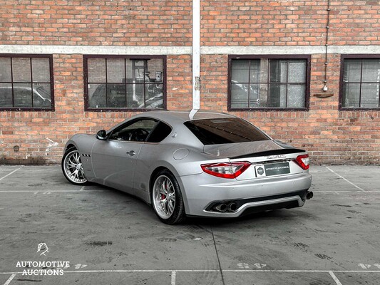 Maserati GranTurismo 4.2 V8 405hp 2008 youngtimer