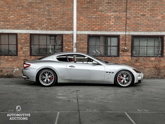 Maserati GranTurismo 4.2 V8 405hp 2008 youngtimer