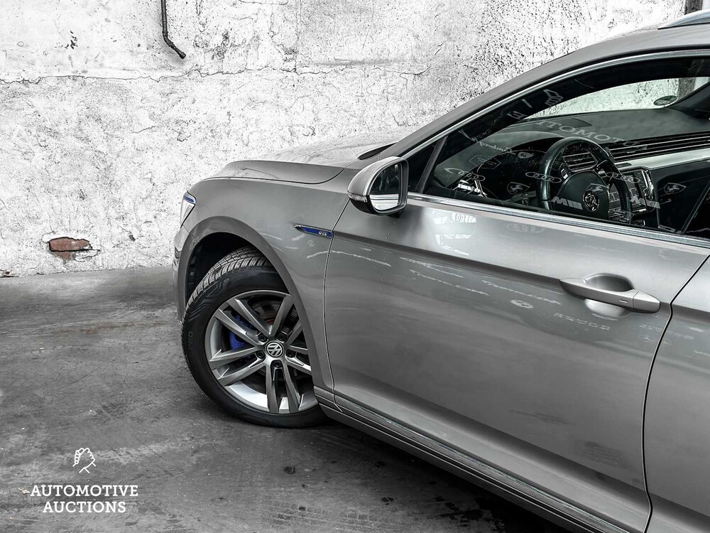 Volkswagen Passat Variant 1.4 TSI GTE Highline 156pk 2016 (Origineel-NL), KL-121-H
