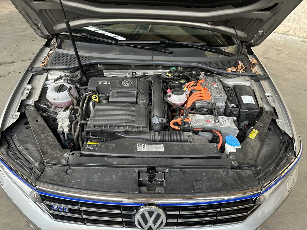 Volkswagen Passat Variant 1.4 TSI GTE Highline 156pk 2016 (Origineel-NL), KL-121-H