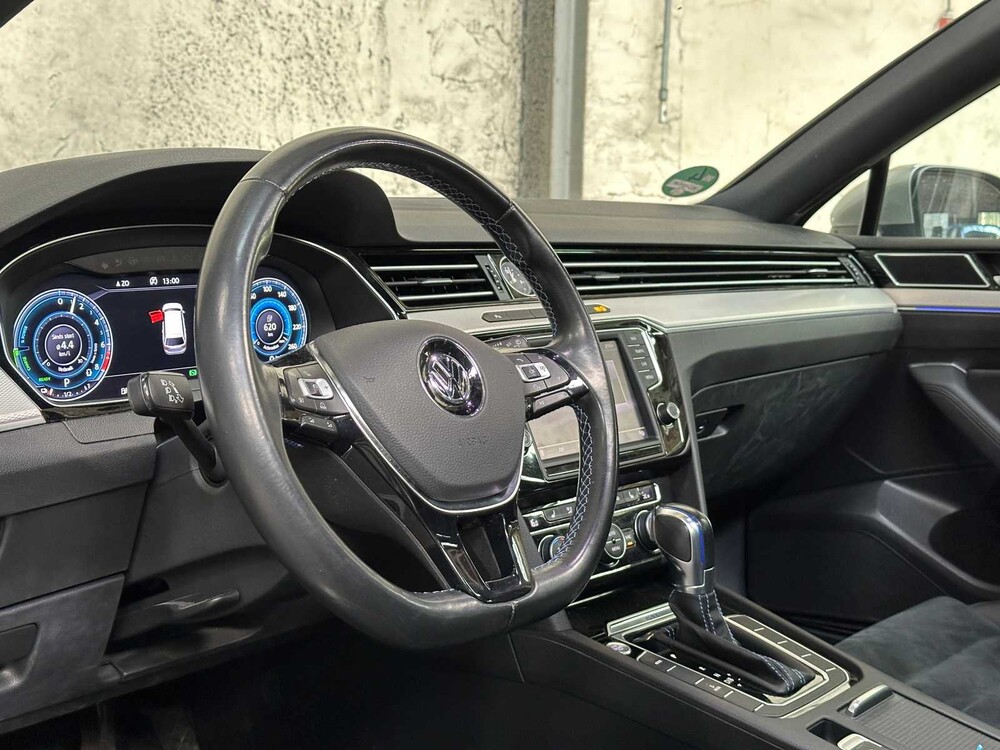 Volkswagen Passat Variant 1.4 TSI GTE Highline 156pk 2016 (Origineel-NL), KL-121-H