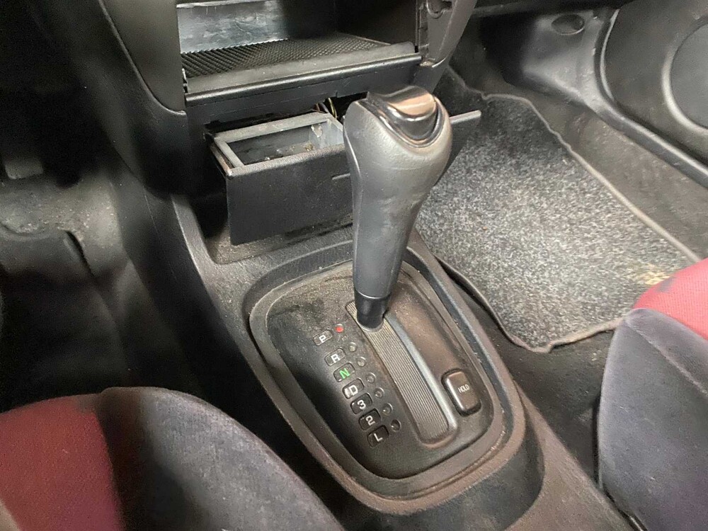 Mitsubishi Carisma 1.6 Comfort 99pk 2000 -Orig. NL-, 16-FD-GN