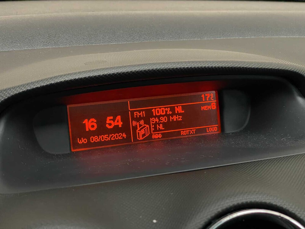 Peugeot 308 SW 2.0 HDiF XT 135hp 2009, 72-LDJ-7