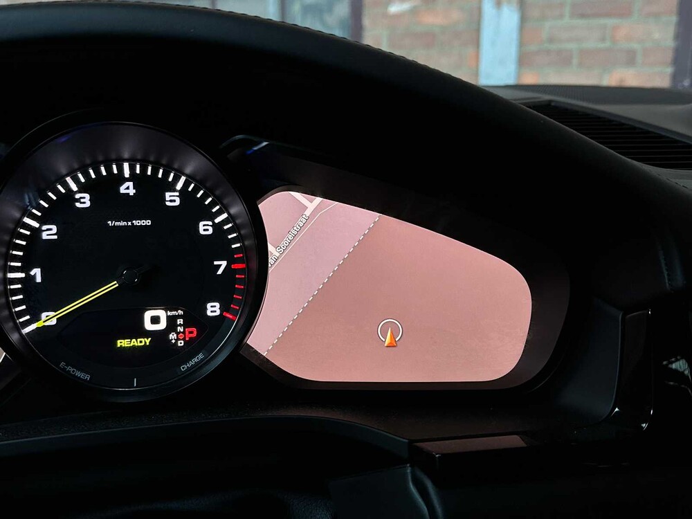 Porsche Cayenne Coupé E-Hybrid 3.0 V6 462pk 2019 Sport-Chrono (Origineel-NL) Plugin-Hybrid, G-926-HR