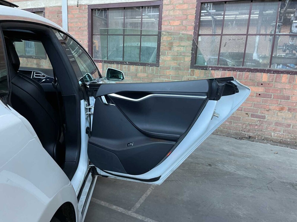Tesla Model S 75D Base 333pk 2018 (Origineel-NL + 1e eigenaar), SZ-705-Z