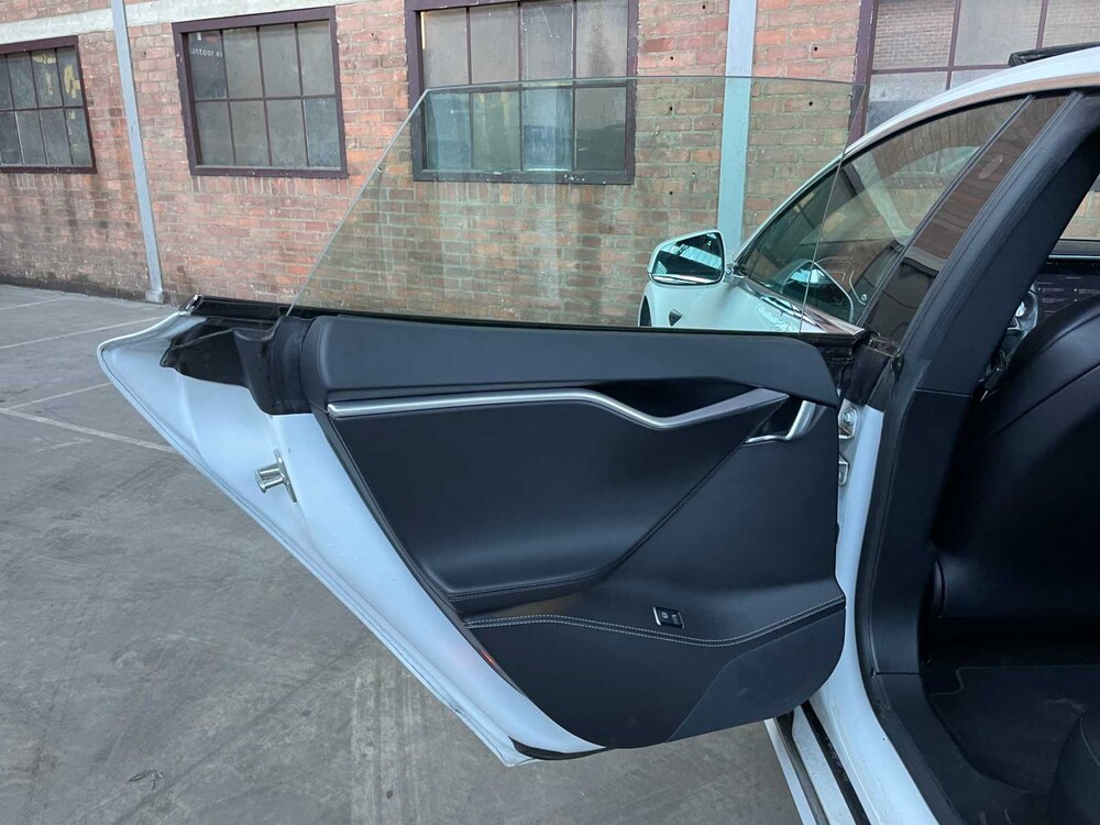 Tesla Model S 75D Base 333pk 2018 (Origineel-NL + 1e eigenaar), SZ-705-Z