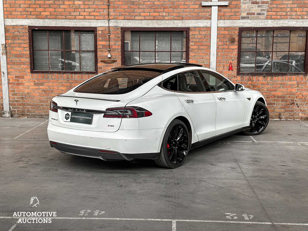 Tesla Model S 85 Performance 421hp 2015 FREE-CHARGING (Original-UK), 4-ZTH-49