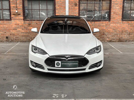 Tesla Model S 85 Performance 421hp 2015 FREE-CHARGING (Original-UK), 4-ZTH-49