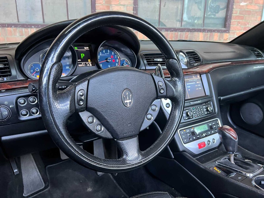 Maserati GranTurismo Spyder 4.2 V8 402pk 2010