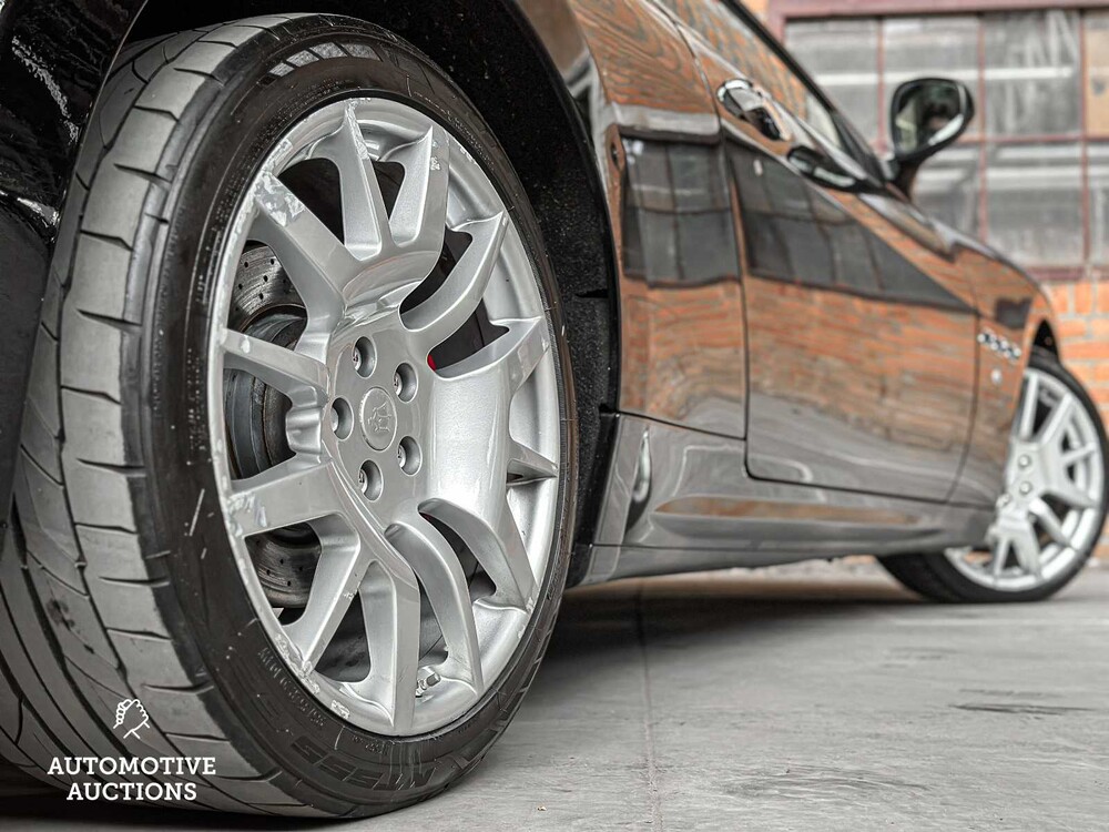 Maserati GranTurismo Spyder 4.2 V8 402pk 2010