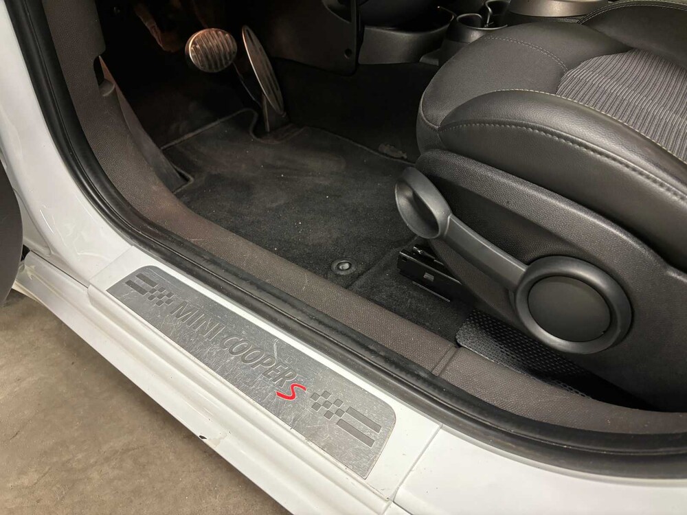 Mini Countryman Cooper S 1.6 Chile 184hp 2011 (Original-NL), 37-RVR-3