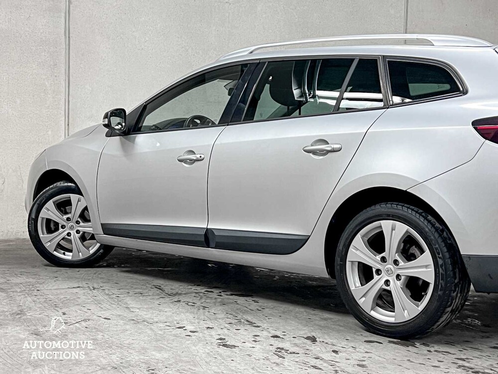 PHOTOS! Renault Mégane Estate 1.6 Parisienne 110hp 2011 (Original-NL), 19-RFF-1